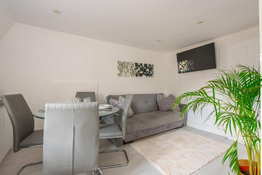 Parade Gardens Boutique Apartments- Central, Grade I Listed, 4K Tvs, Hidden Views باث المظهر الخارجي الصورة