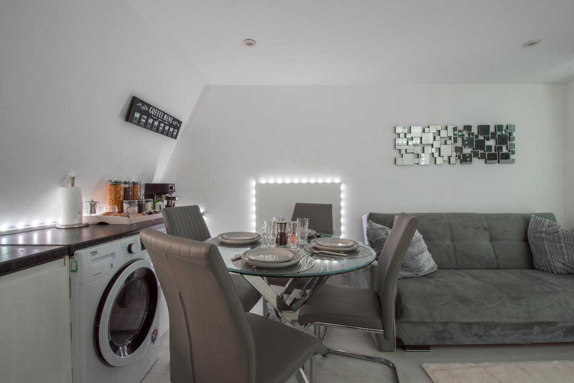 Parade Gardens Boutique Apartments- Central, Grade I Listed, 4K Tvs, Hidden Views باث المظهر الخارجي الصورة